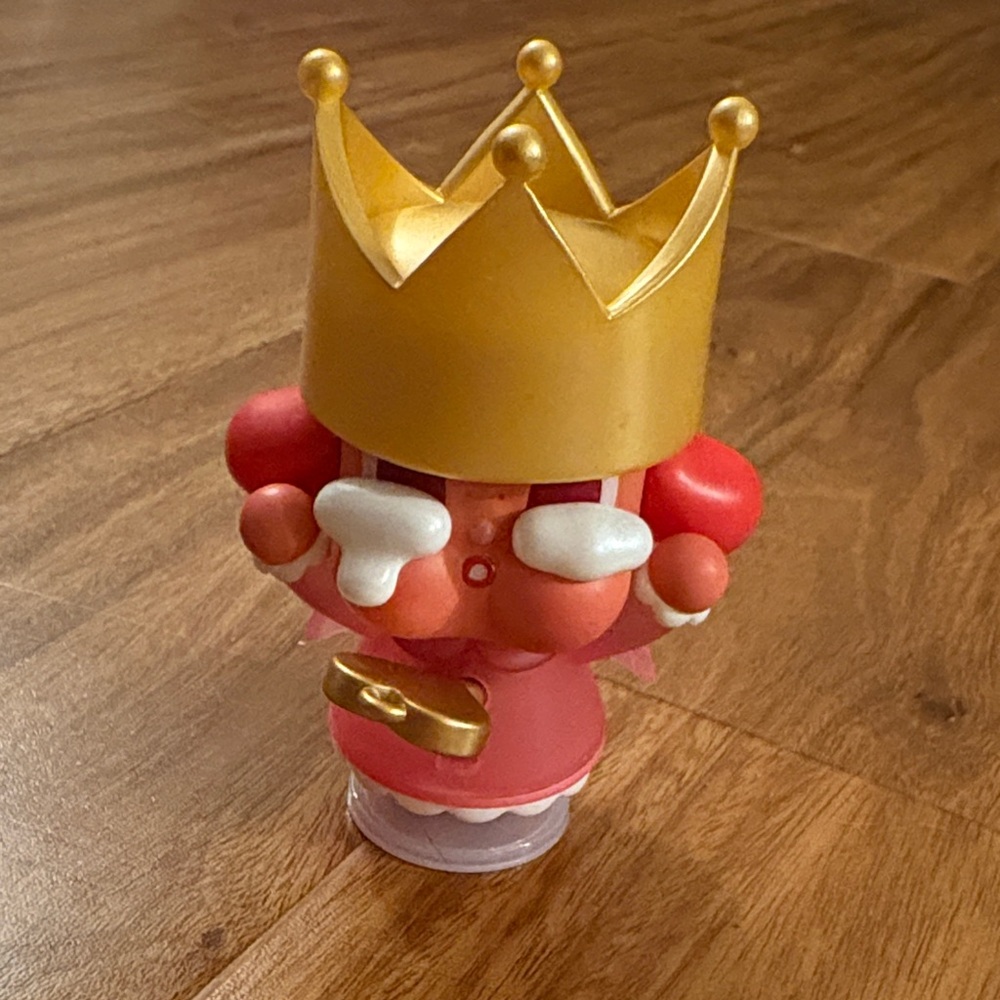 POPMART heartbreak crybaby